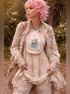 Vintage Embroidered Kitten Jabot Bib Collar Cottagecore Clowncore